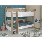 Modern Parisot Shelter stapelbed wit eiken in een compleet ingerichte kinderkamer.