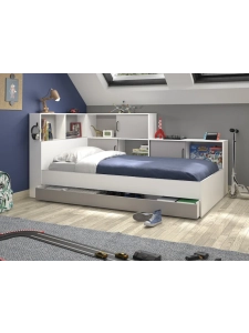 Tienerbed Erwann Wit-Grijs met opbergruimte in een strak ingerichte slaapkamer.
